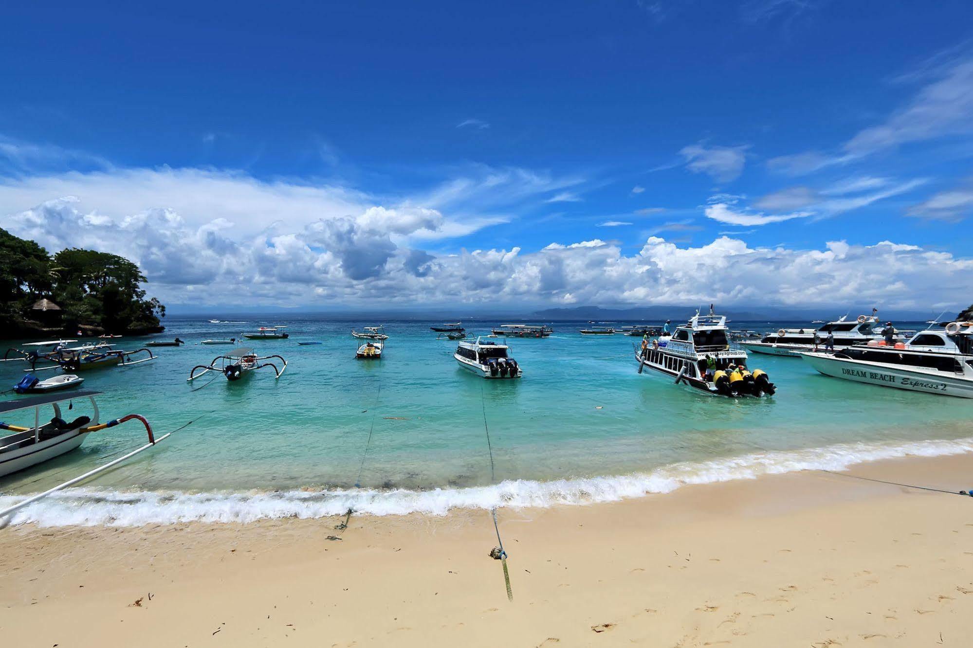 Naradas Mushroom Beach レンボンガン島 エクステリア 写真